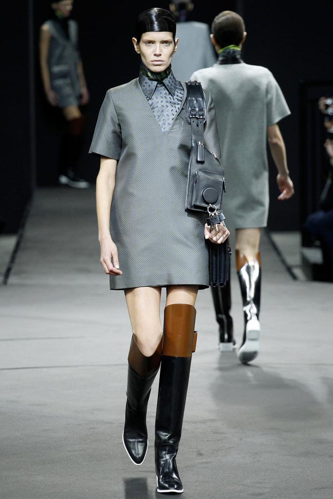 声明:以上alexander wang 纽约2014秋冬时装秀内容由"中国服装网内容