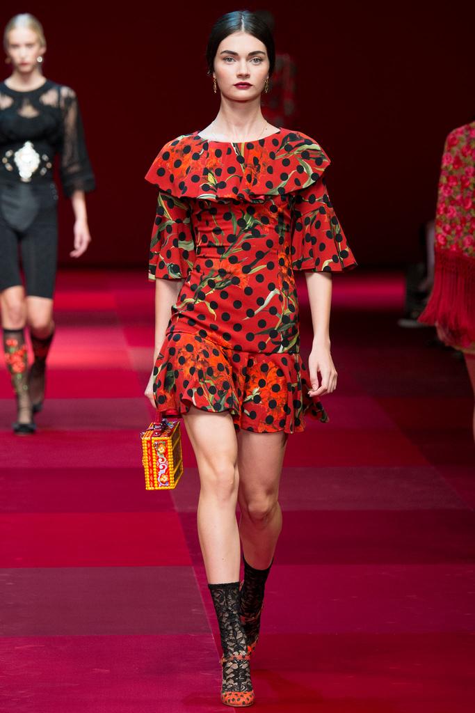 dolcegabbana衣服价格,dolcegabbana鞋子价格 dolce &gabbana 米兰2015春夏时装秀