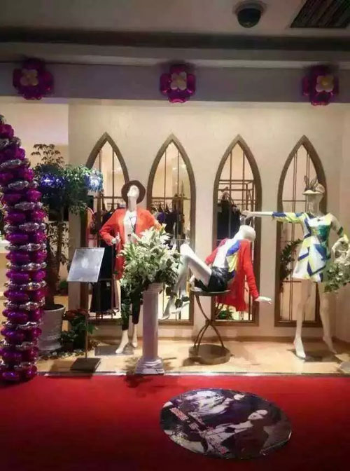 祝贺迪斯廷凯女装湖南怀化通程百货专柜开业