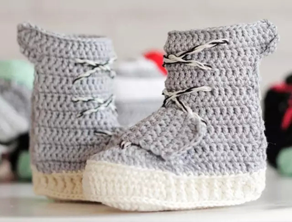 侃爷携手阿迪达斯,Baby Yeezys婴童鞋八月开卖