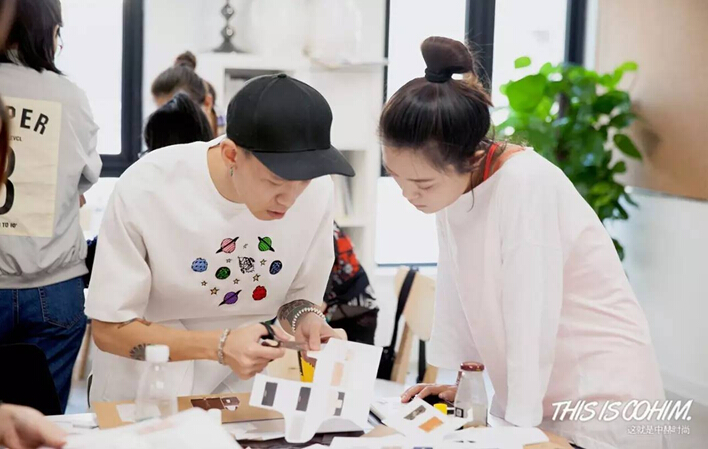 服装陈列师问题和面试自我介绍