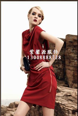 深圳折扣服装,品牌折扣女装,尾货品牌服装批发