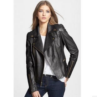 bcbg 皮衣