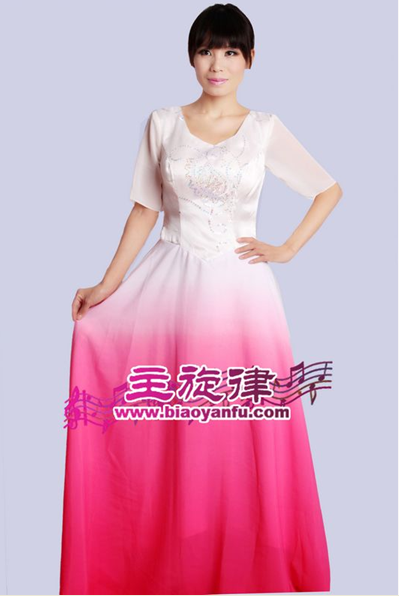 天津主旋律年会服装租赁