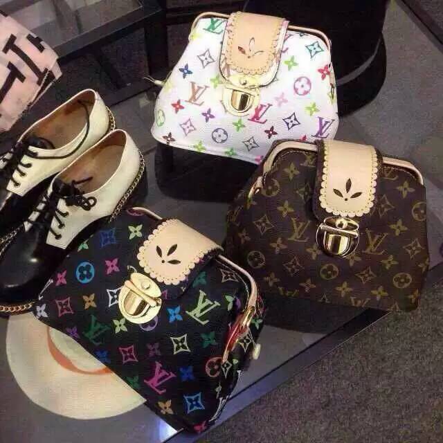 香奈儿普拉达一比一原版皮LV厂家货源批发