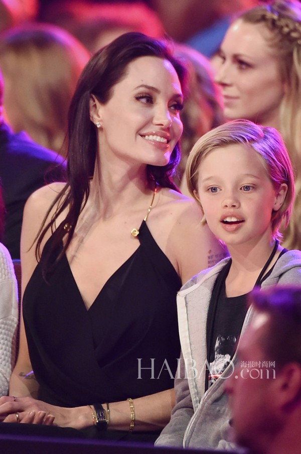 安吉丽娜·朱莉(angelina jolie 和女儿希洛(shiloh jolie-pitt)